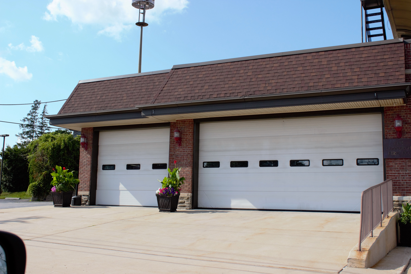 Modern residential garage door in autumn Ottawa setting