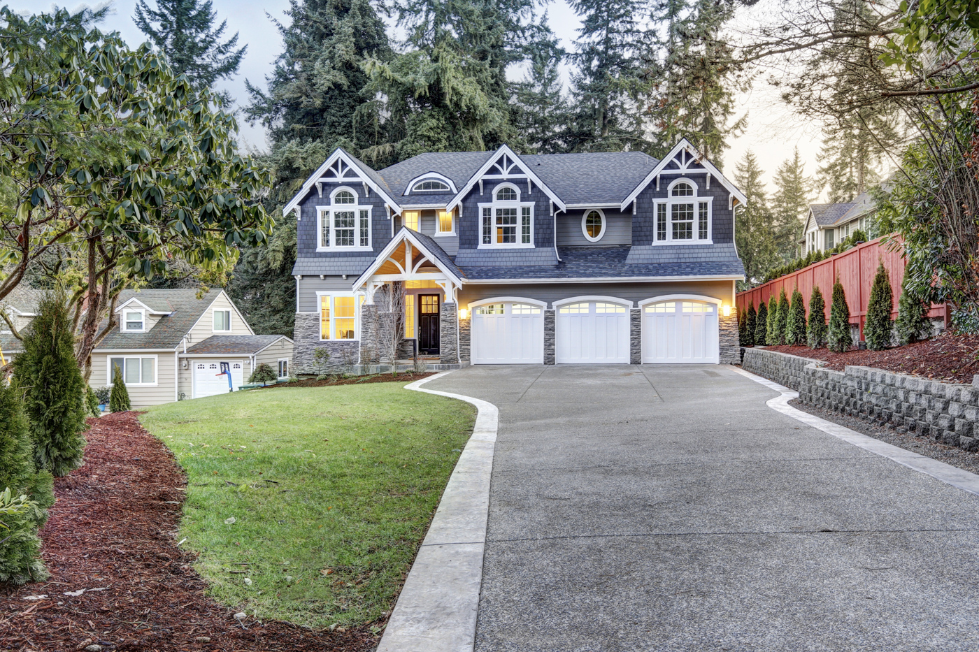 Residential garage door emergency repair home